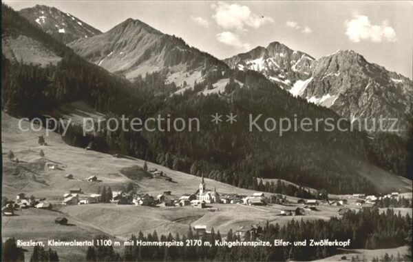 Riezlern Kleinwalsertal Vorarlberg mit Hammerspitze Kugehrenspitze Elfer u
