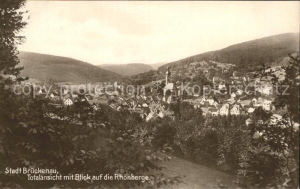 Bad Brueckenau Totalansicht mit Rhönbergen