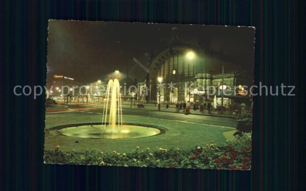 Frankfurt Main Hauptbahnhof Fontäne bei Nacht