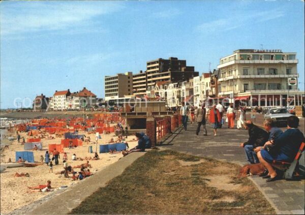 Vlissingen Boulevard Evertsen met bad strand