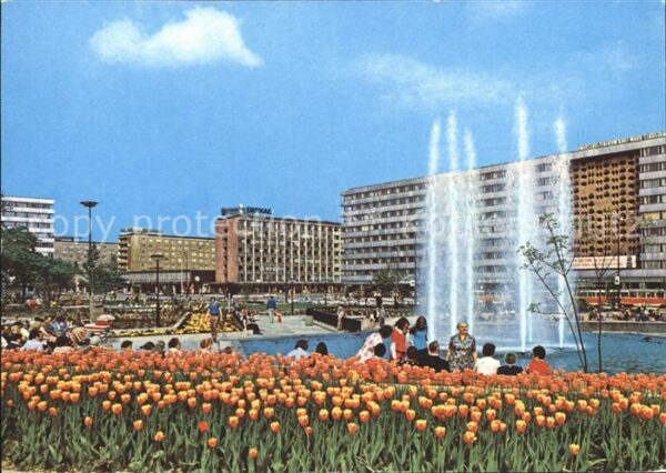 Chemnitz Blick vom Karl Marx Platz zur Strasse d