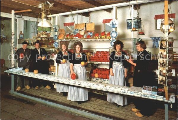 Trachten Holland Volendam De Winkel Shop