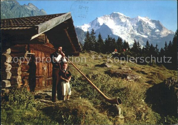 Alphorn Alphornbläser Sennenbub Wengen Jungfrau