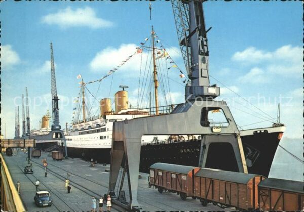Schiffe Ships Navires MS Berlin TS Bremen Columbuskaje Bremer