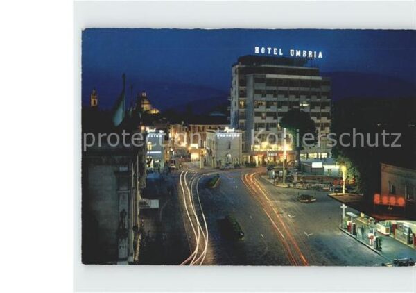 Foligno Hotel Umbria bei Nacht Piazzale die Por