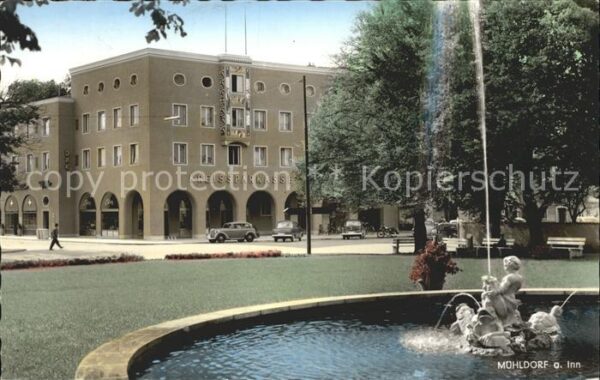 Muehldorf Inn Brunnen Fontäne Kreissparkasse
