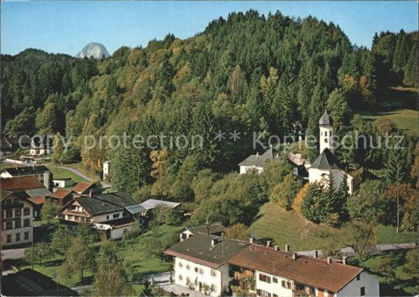 Kiefersfelden Teilansicht mit alter Pfarrkirche