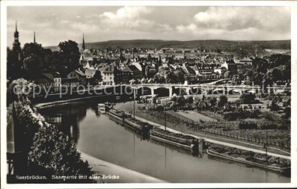 Saarbruecken Saarpartie mit alter Brücke