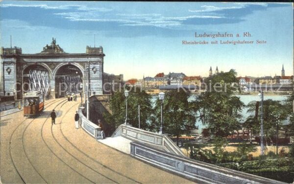 Ludwigshafen Rhein Rheinbrücke Strassenbahn