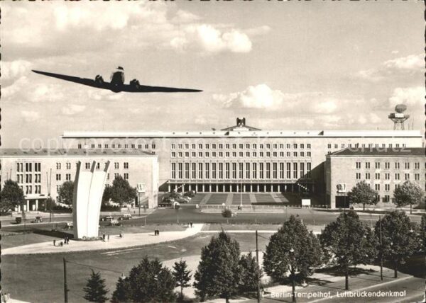Tempelhof Berlin Luftbrückendenkmal
