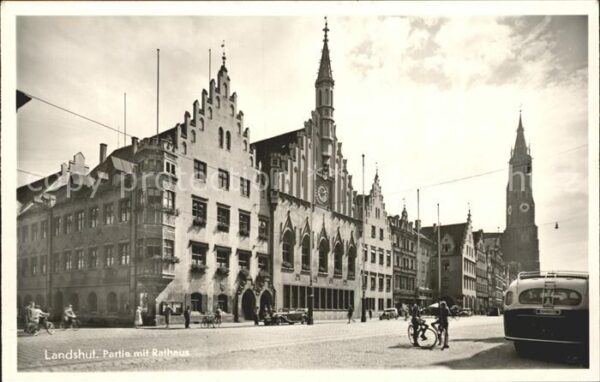 Landshut Isar Rathaus Kirche