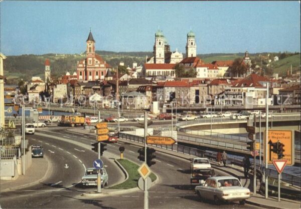 Passau Blick über Schanzlbrücke auf Altstadt u