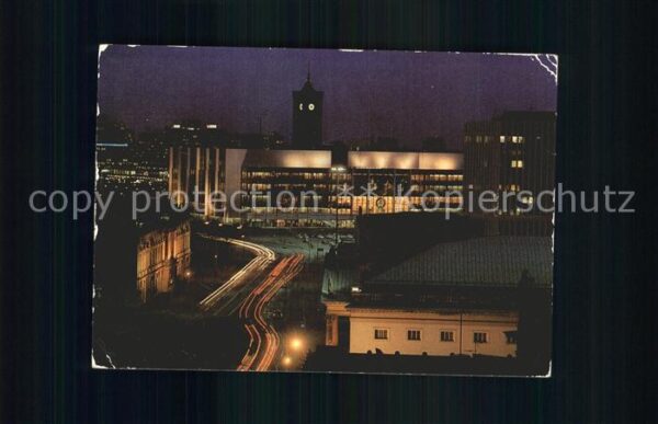 Berlin Palast der Republik bei Nacht