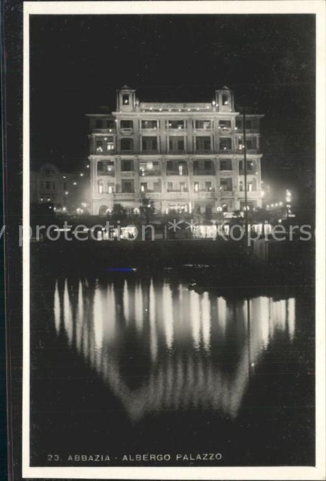 Opatija Abbazia Albergo Palazzo bei Nacht