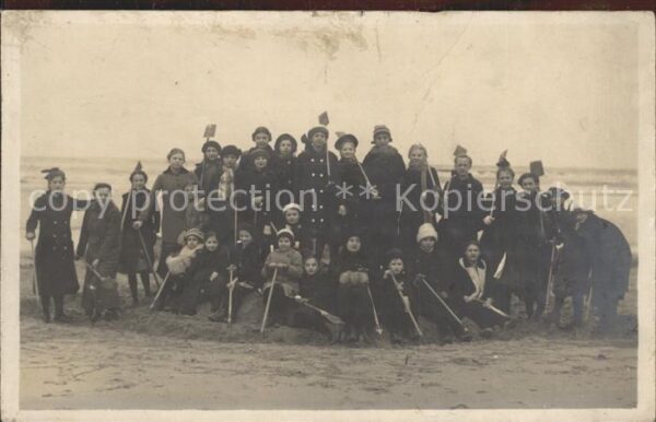 Noordwijk aan Zee  Gruppenfoto am Strand