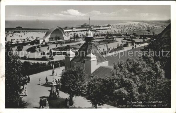 Swinemuende Ostseebad Westpommern Promenade und Strand