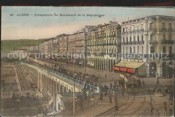 Alger Algerien Perspective du Boulevard de la Republiq