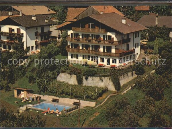 Schenna Meran Garni Nunnemairhof Swimmingpool