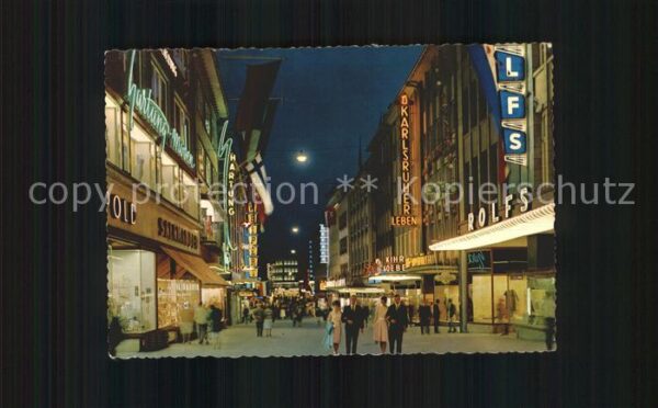 Kiel Holstenstrasse am Abend