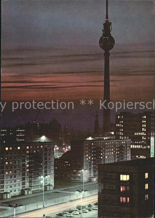 Berlin Blick zum Fernseh und UKW Turm