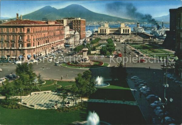 Napoli Neapel Piazza Municipio e Stazione Marittima
