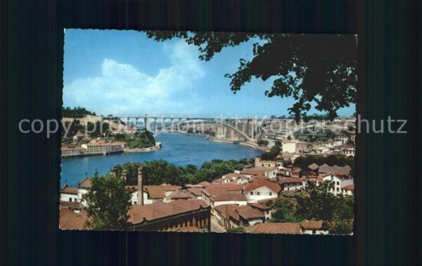 Porto Portugal Vista parcial e Ponte da Arrabida