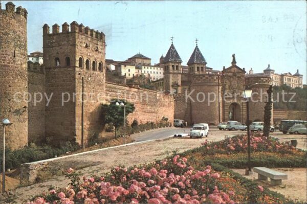 Toledo Castilla-La Mancha Puerta de Bisagra y murallas
