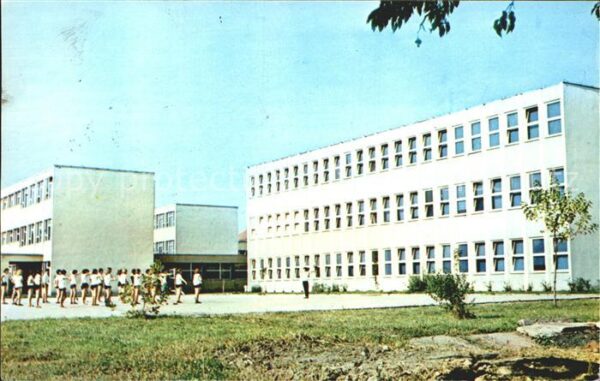 Sombor Firmengebäude Gymnastikgruppe