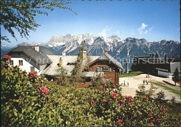 Schladmingerhuette Bergstation Planaibahn Alpenpanorama