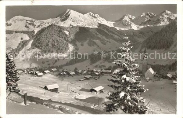 Mittelberg Kleinwalsertal Winterpanorama mit Schäfalpgruppe