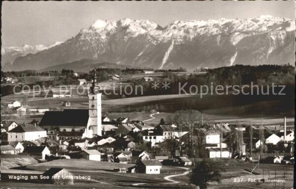 Waging See Ortsansicht mit Kirche Untersberg Berch