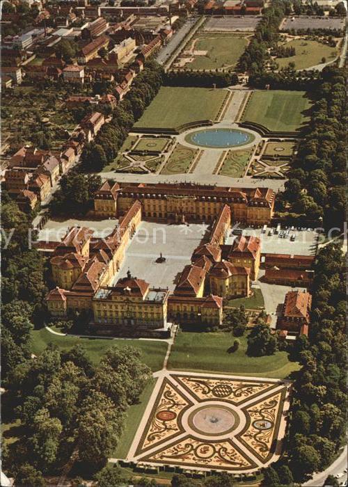 Ludwigsburg Schloss Ludwigsburg mit Garten Blühende