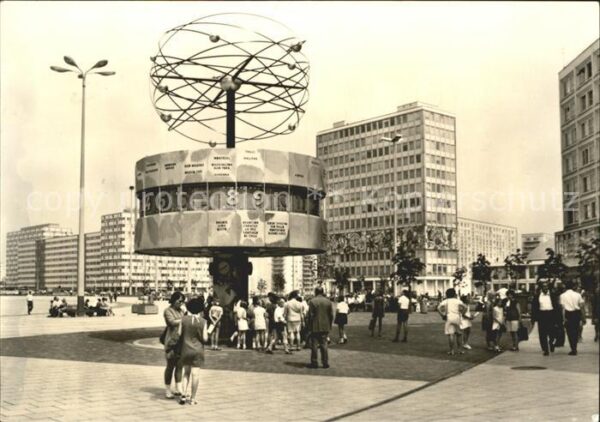 Berlin Alexanderplatz Urania Weltzeit Uhr und