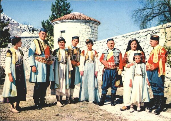 Trachten Montenegro Cetinje