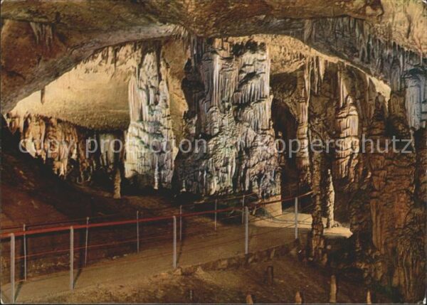 Hoehlen Caves Grottes Postojna Lepo Jamo