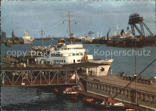 Schiffe Ships Navires Bunte Kuh St. Pauli Landungsbrücken