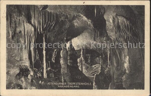 Hoehlen Caves Grottes Tropfsteinhöhle Arkadengang Attendorn
