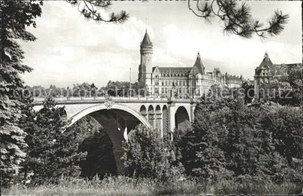 LUXEMBOURG  Luxemburg Pont Adolphe et Caisse de Epargne
