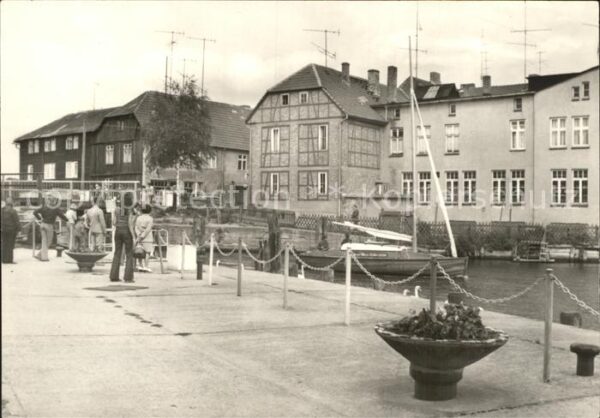 Malchow Anlegestelle Weisse flotte