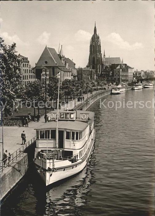 Frankfurt Main Mainufer mit Dom