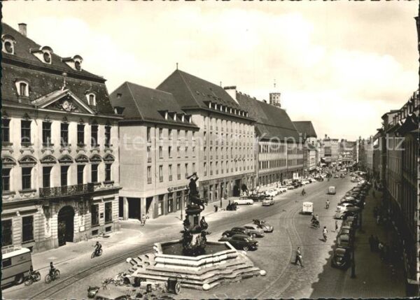 Augsburg Maximilianstr mit Herkulesbrunnen Schae
