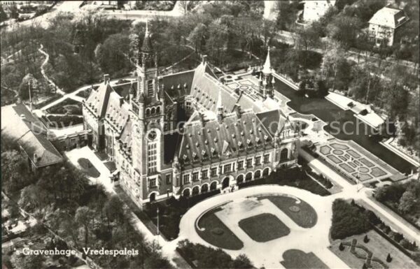 s-Gravenhage Vredespaleis Friedenspalast Fliegeraufn