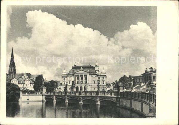 Schwerin Mecklenburg Schlossbrücke Theater Serie Das schöne