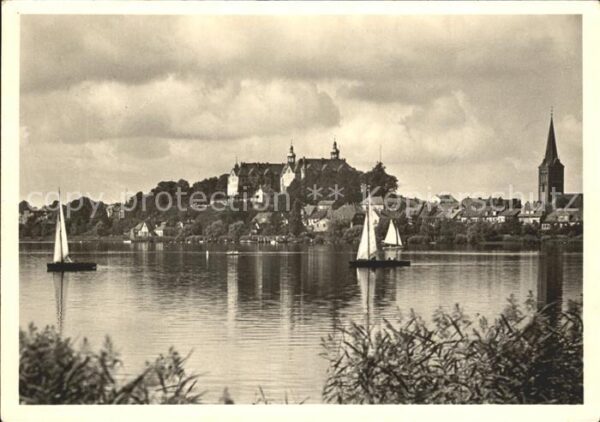 Ploen See Schloss am Grossen Plöner See Segeln