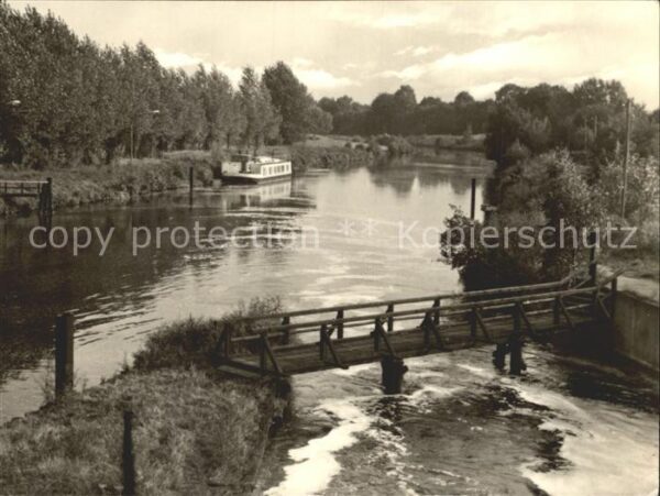 Bredereiche Partie an der Havel Brücke