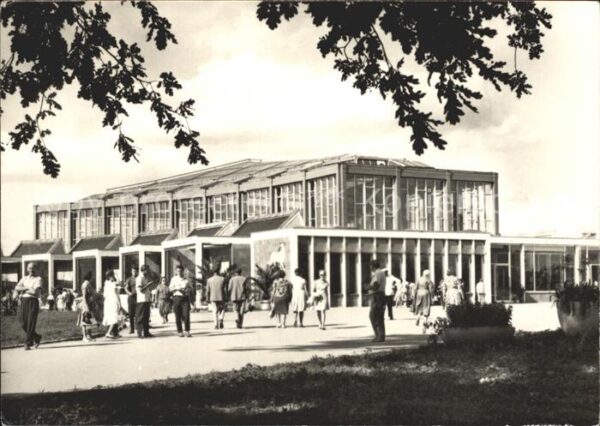 Berlin Alfred Brehm Haus im Tierpark