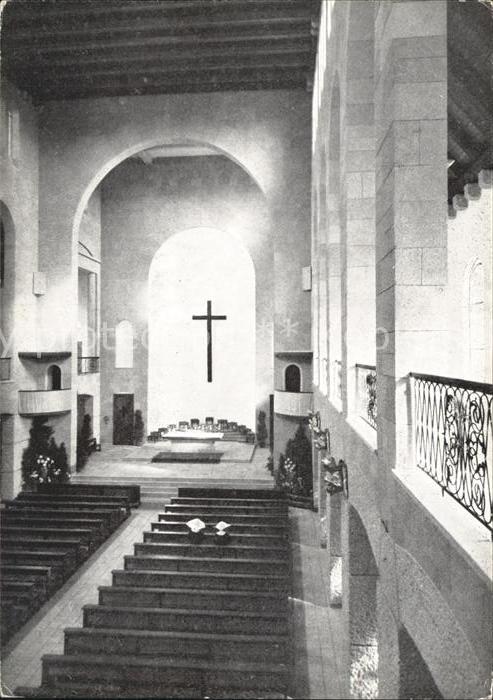 Salzburg Oesterreich Friedenskirche St Elisabeth Inneres