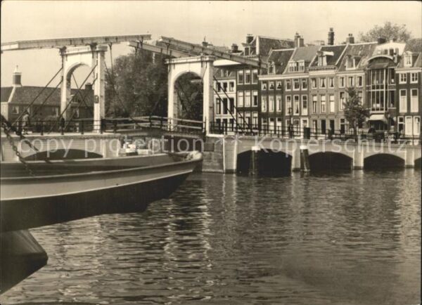 Amsterdam Niederlande Magere Brücke über Amstel