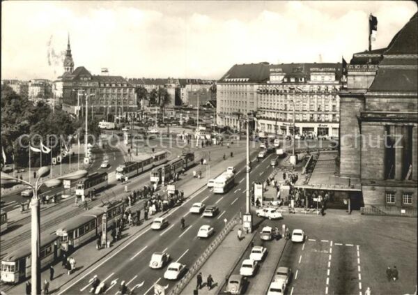 Leipzig Hauptbahnhof mit Hotel Astoria