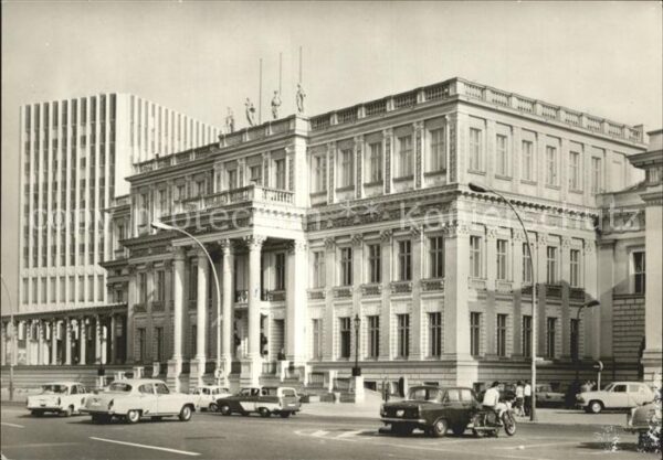 Berlin Palais Unter den Linden